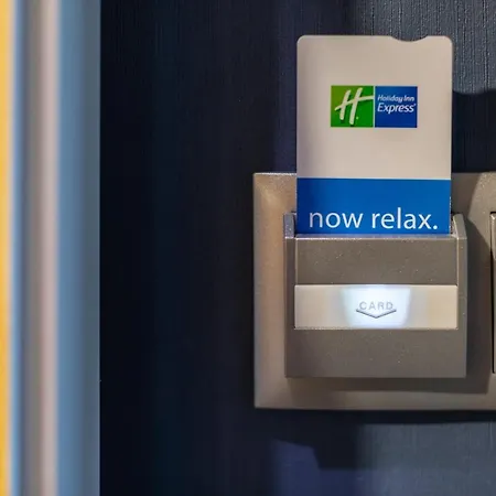 Отель Express Porto Exponor By Ihg