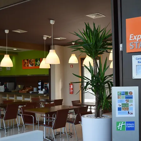 Hotel Express Porto Exponor By Ihg