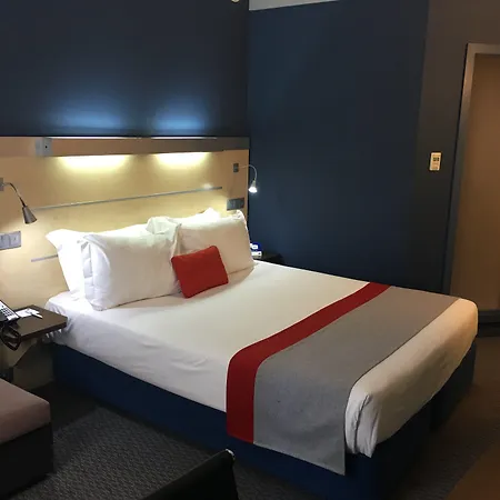 Express Porto Exponor By Ihg 3*