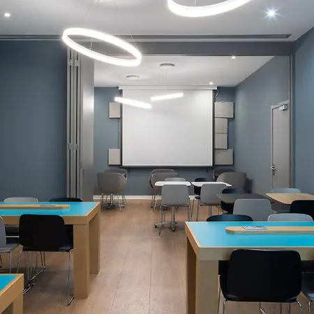 Express Porto Exponor By Ihg 3*