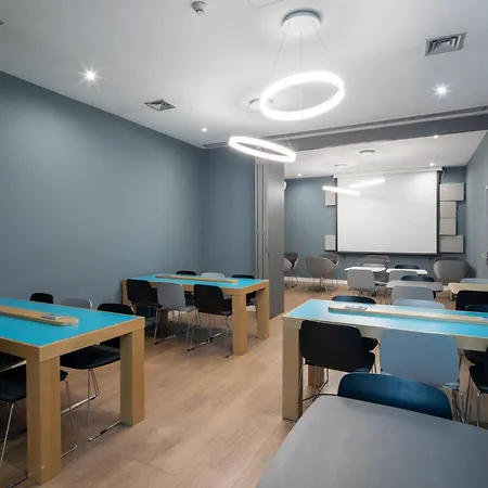 Hotel Express Porto Exponor By Ihg 3*