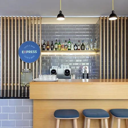 Express Porto Exponor By Ihg 3*