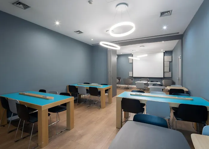 Hotel Express Porto Exponor By Ihg 3*