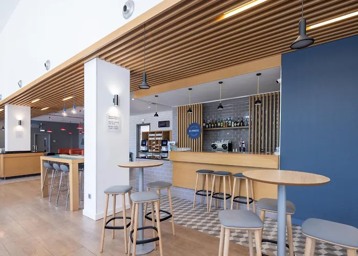 Express Porto Exponor By Ihg Hotel